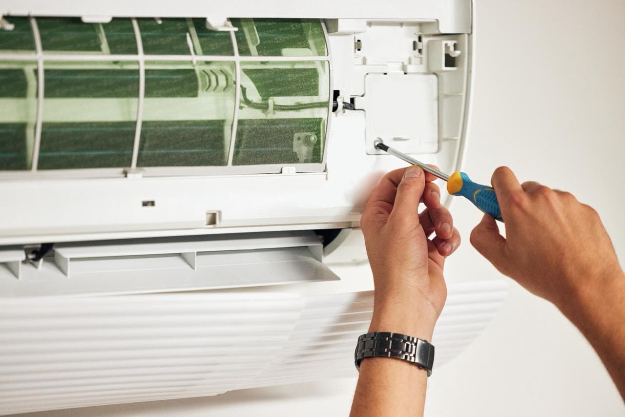 Why Does My AC Keep Breaking Down in Dubai? A Real Answer, Not a Generic List